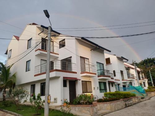 La Mesa Apartment | LA MESA CUND, APTO CONJUNTO GETSEMANI