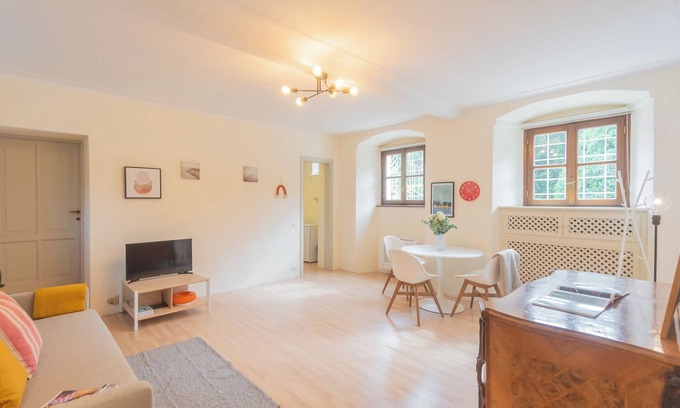 Cernobbio Apartment | La Piazza di Cernobbio