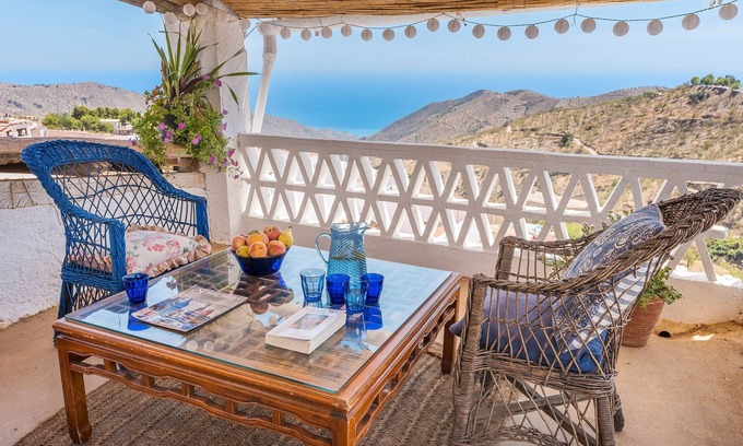 Sorvilan House | La Prensa Attic