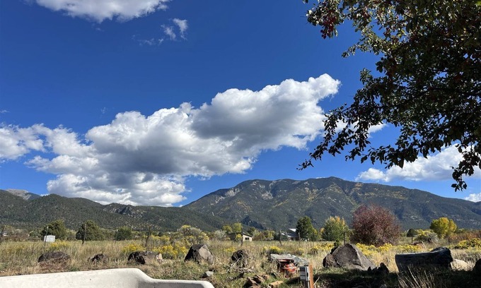 Arroyo Seco House | La Querencia - Taos Foothills Comfort
