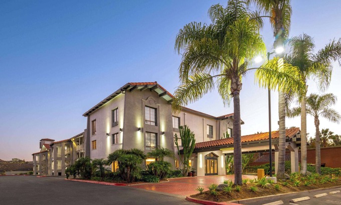 Rancho Penasquitos Hotel | La Quinta Inn by Wyndham San Diego - Miramar