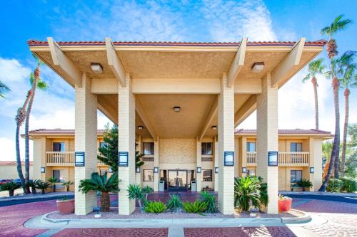 Tucson Hotel | La Quinta Inn by Wyndham Tucson East
