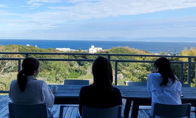 Awaji House | La Terrasse Awaji