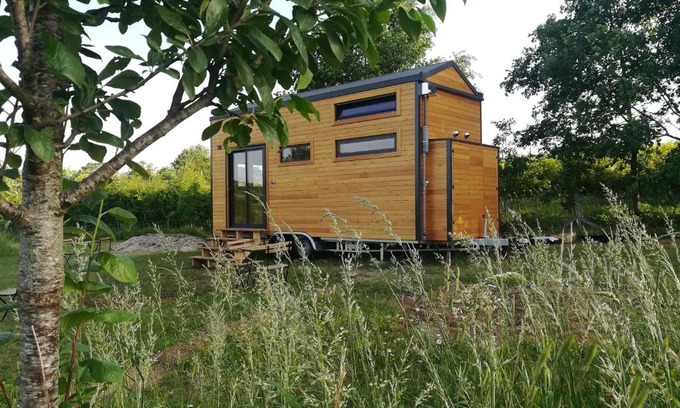 Saussignac Other | la Tiny dans la prairie