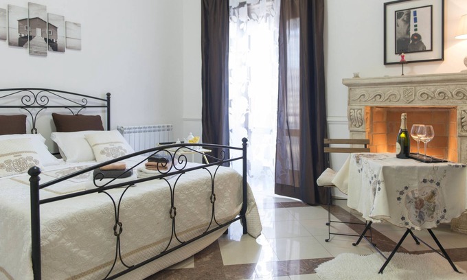 Aversa Bed & Breakfast | Laetitia Guest House 32