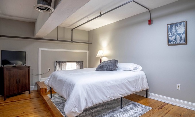 Downtown Lafayette Historic District Condo | Lafayette Vibe Downtown District