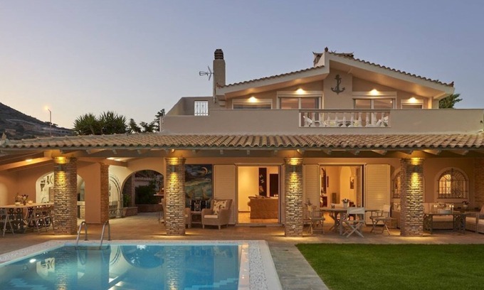 Saronikos Villa | Lagonisi Villa