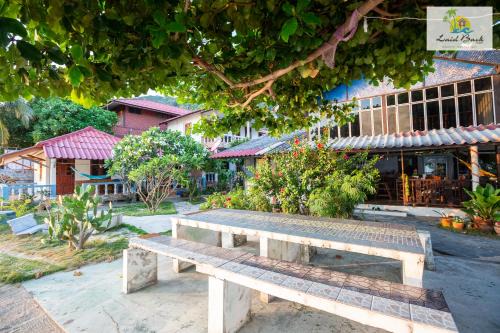 Haad Rin Resort | Laid Back Resort
