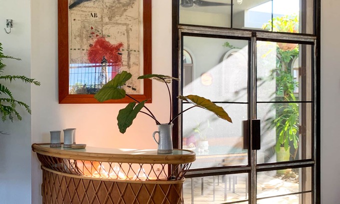 Isabel II Villa | Laid-back Tropical Loft Living