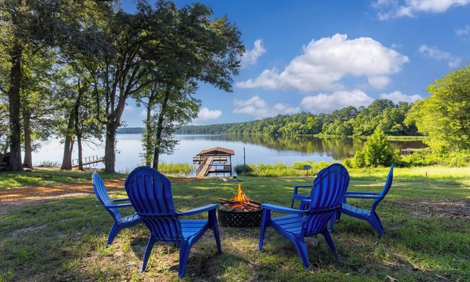 Chandler House | Lake Front Home Boat Dock Fishing Kayak Firepit