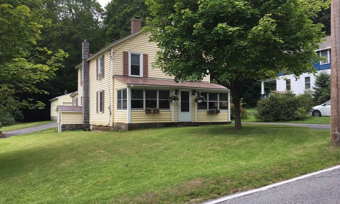 Diamond Point House | Lake George-Great Location! Close to Everything for a great vacation!