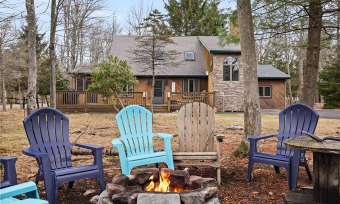 Lake Harmony Estates House | Lake Harmony Cabin - sleeps 13, game room, open common area, hot tub