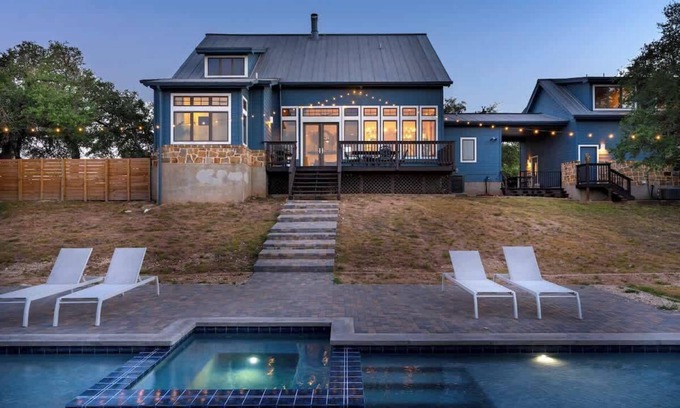 Dripping Springs House | "Lake Park House" Sleeps 23 w/Pool