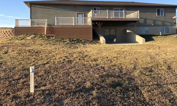 New Town House | Lake Sakakawea lower level duplex