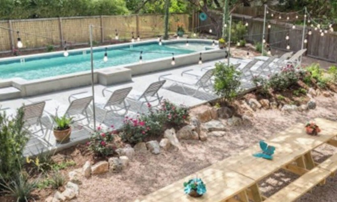 Apache Shores House | Lake Travis Estate W/ Awesome Pool & Outdoor Area!