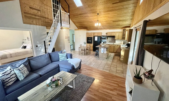 Silver Sands Cottage | Lake View Cottage w/dock on LAKE ISLE AB -kayak & canoe, fireplace, 45min to Edm
