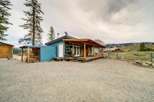 Republic House | Lake-View Republic Cabin with Boat Launches!