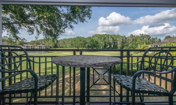Wesley Chapel Condo | Lake View Resort Condo (2/2) on Golf Course