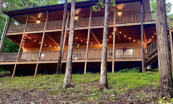 Penrod Cabin | Lake View w/ Dock, Game Room, Fire Pit, & Kayaks
