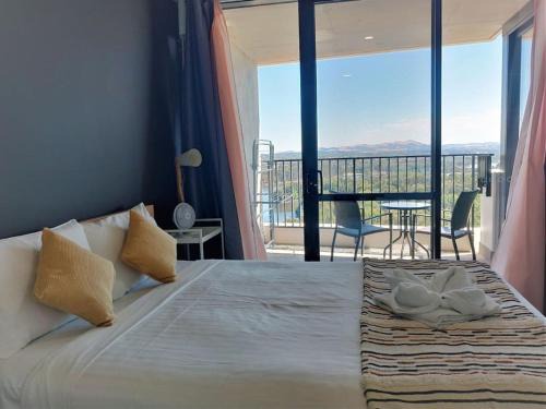 Belconnen Apartment | Lake Views Balcony in Spacious 1 Bed Unit - Hosted by CanStay
