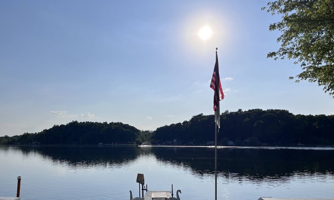 Battle Creek House | Lakefront Cottage w/ boat launch on peaceful lake!