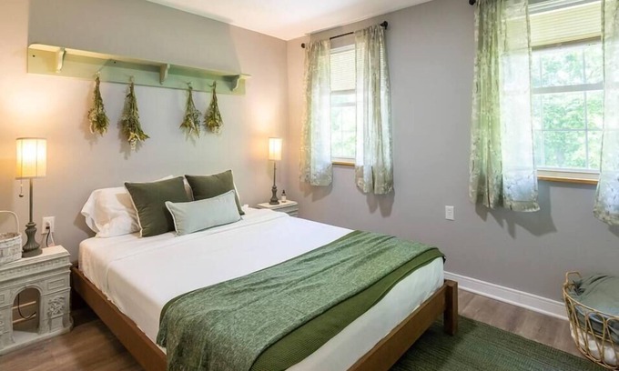 Warsaw House | Lakefront for 8, Near KY Speedway, Belterra Casino