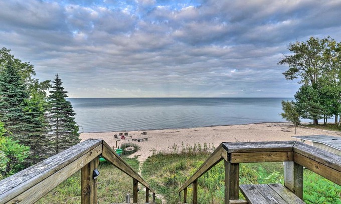 Forestville House | Lakefront Forestville Paradise with Private Beach!