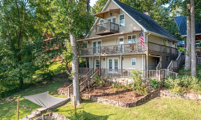Eatonton House | Lakefront Home with Entertainment Space and Dock!