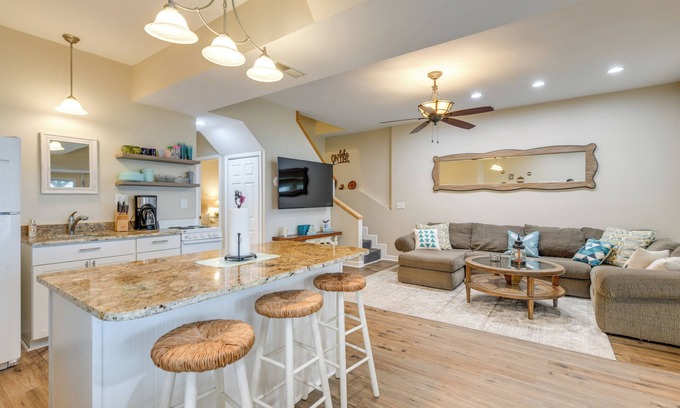 Bracey Apartment | Lakefront Retreat w/Dock, Patio & Grill in Bracey