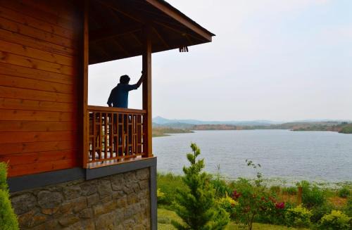 Vazhavatta Resort | LakeRose Wayanad Resort