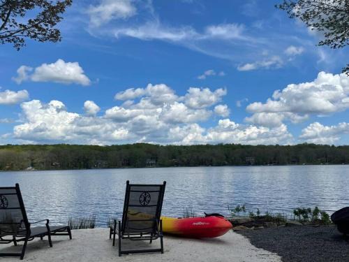 Gouldsboro House | Lakeside Oasis with Kayaks, Hot Tub, & Fire Pit