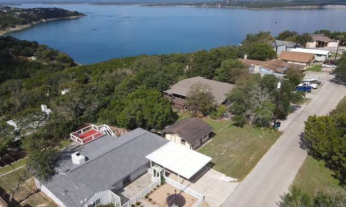 Canyon Lake House | Lakeside Serenity: Your Retreat with a Water View, Boat and Golf Cart Bliss!