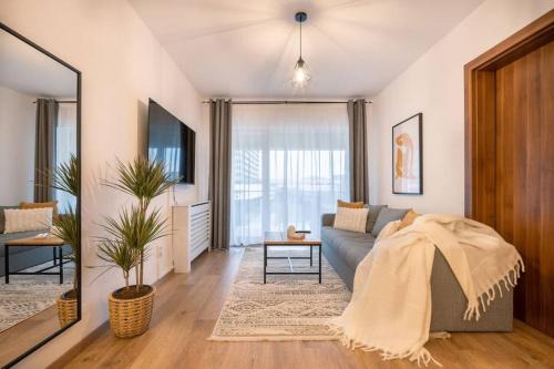 Cluj County Apartment | LakeView CozyNook - Tennis, UnderGround Parking, Modern, Balcony