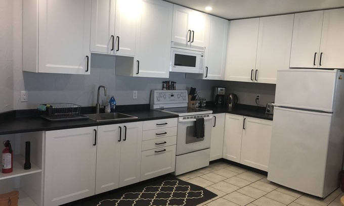 Okanagan-Similkameen House | LakeView w/kitchen 10min to Penticton