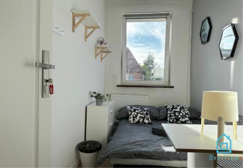 Zaspa House | Lambert Room - Peaceful Retreat, 10 Minutes to Gdańsk Old Town & Seaside