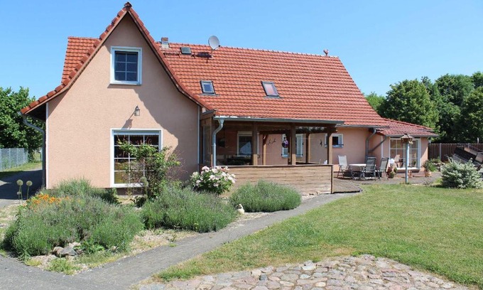 Loitz House | Landhaus Peene