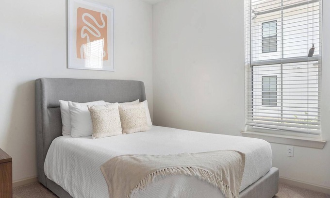 Pflugerville Apartment | Landing | Amazing 1BD, Game Room, Courtyard