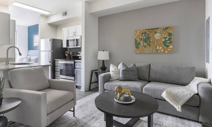 Tempe Apartment | Landing | Amazing Studio, Gym, Rooftop Lounge