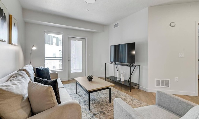Downtown Salt Lake City Apartment | Landing | Amazing 1BD, Gym, Game Room