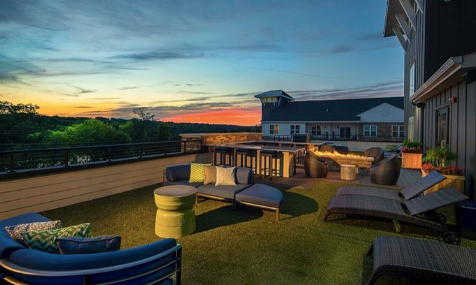 Northwest Columbus Apartment | Landing at Berkley House - 1 Bedroom in Downtown Columbus
