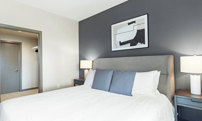 Northwest Portland Apartment | Landing at Bridgetown Lofts - 1 Bedroom in Nort.