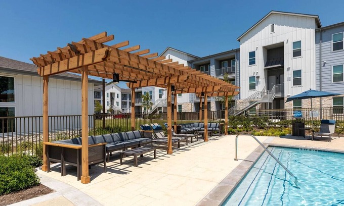 Austin Apartment | Landing at Eighty One10 - 2 Bedrooms in Harris Branch