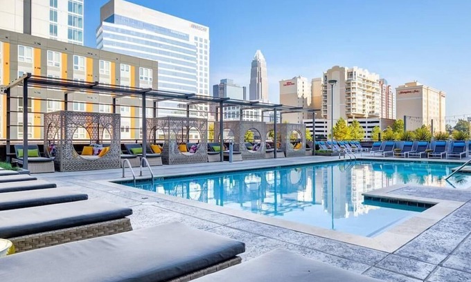 Second Ward Apartment | Landing at Savoy Apartments - Studio in Downtown Charlotte