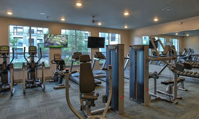 Spring Apartment | Landing at The Grayson - 2 Bedrooms in Cypressdale