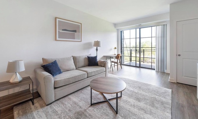 Schaumburg Apartment | Landing | Beautiful 1BD, Yoga Studio, Gym