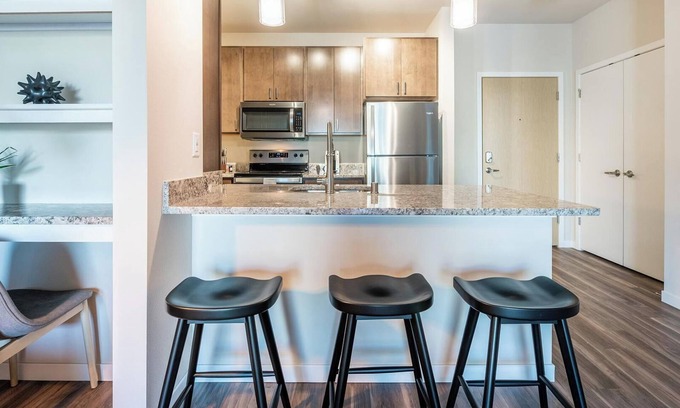 Eureka Apartment | Landing | Beautiful 2BD, Gym, Clubhouse