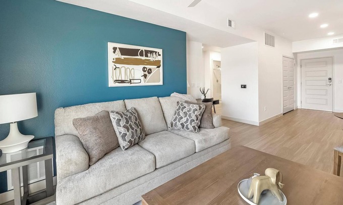 North Mountain Apartment | Landing | Chic 1BD, Pool, Gym