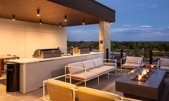 Englewood Apartment | Landing | Chic 2BD, Gym, Rooftop Lounge