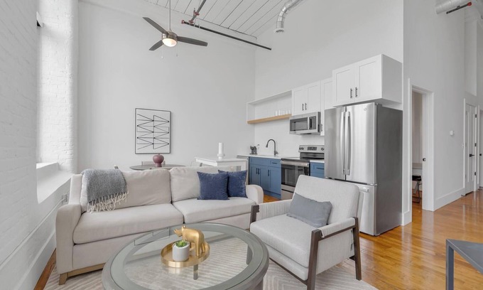 Greenville Apartment | Landing | Chic 2BD, Yoga Studio, Gym