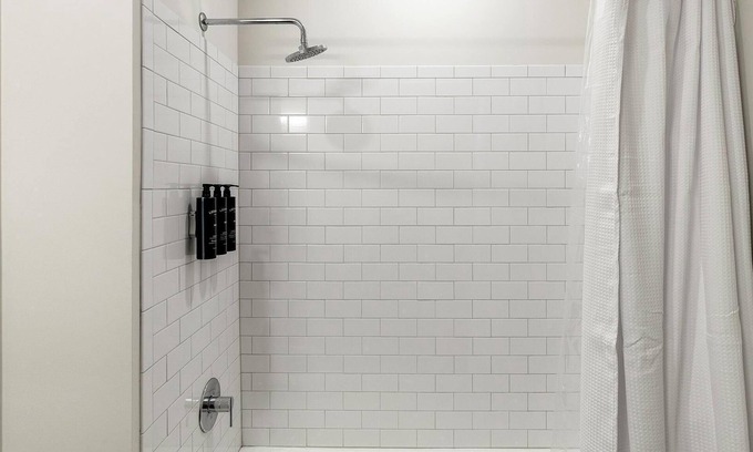 Madison Apartment | Landing | Stunning 1BD, Clubhouse, Gym